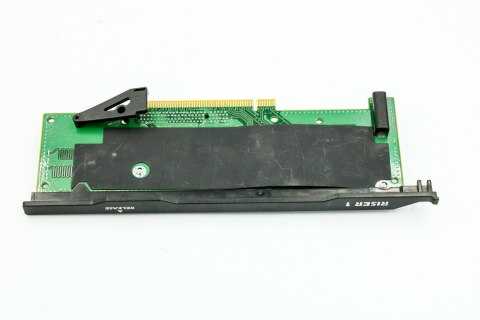 DELL RISER BOARD CARD PCI-E POWEREDGE R710 0R557C DELL RISER BOARD CARD PCI-E POWEREDGE R710 0R557C